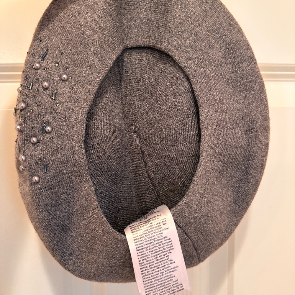 Intrend by Max Mara Beret with Beads Size: OS Fall/Winter/Holiday - Picture 6 of 11